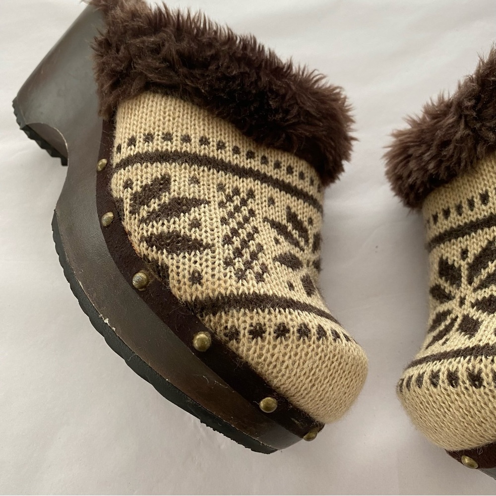 Arizona Jeansโ Co Y2K Vintage Knit Fair Isle Snowflake Faux Fur Wooden Clogs 8.5 - Picture 3 of 13